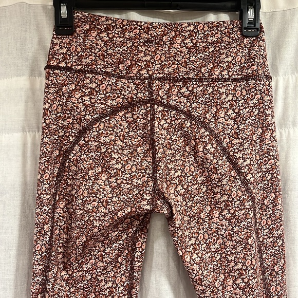 MWL Flex High-Rise 25" Leggings in Cottage Garden - Picture 5 of 8